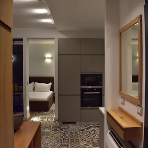 tam-mozart-luxury-tirana-center-apartment.hotels-in-tirana.com/