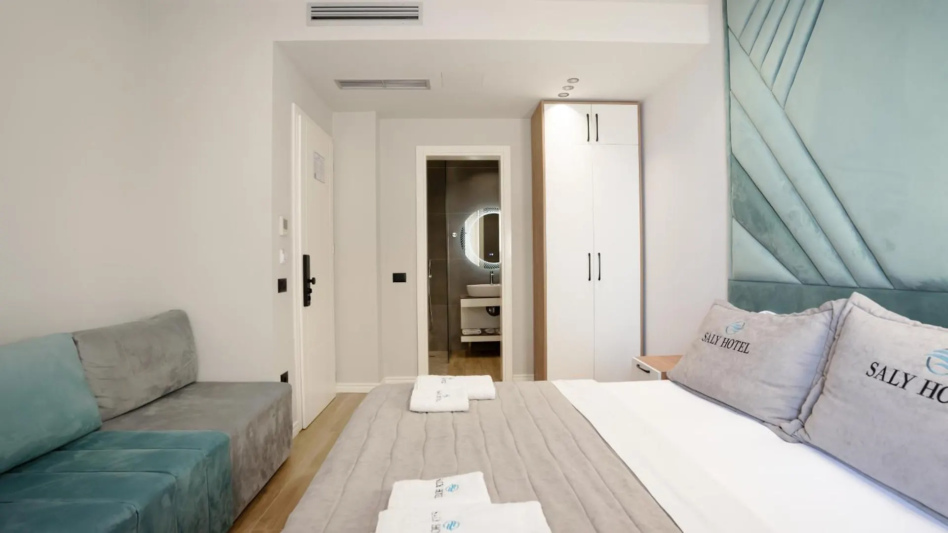 Hotel Saly Durres