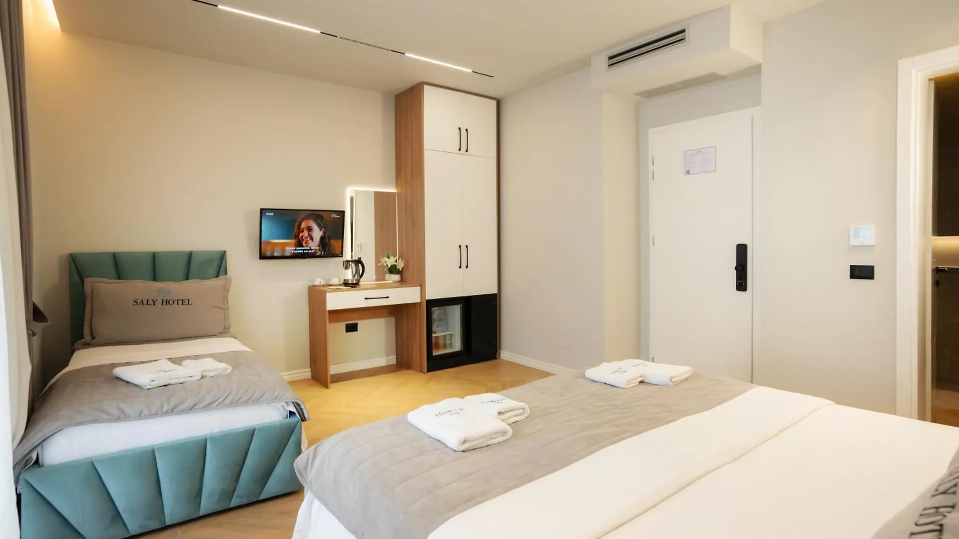 Hotel Saly Durres