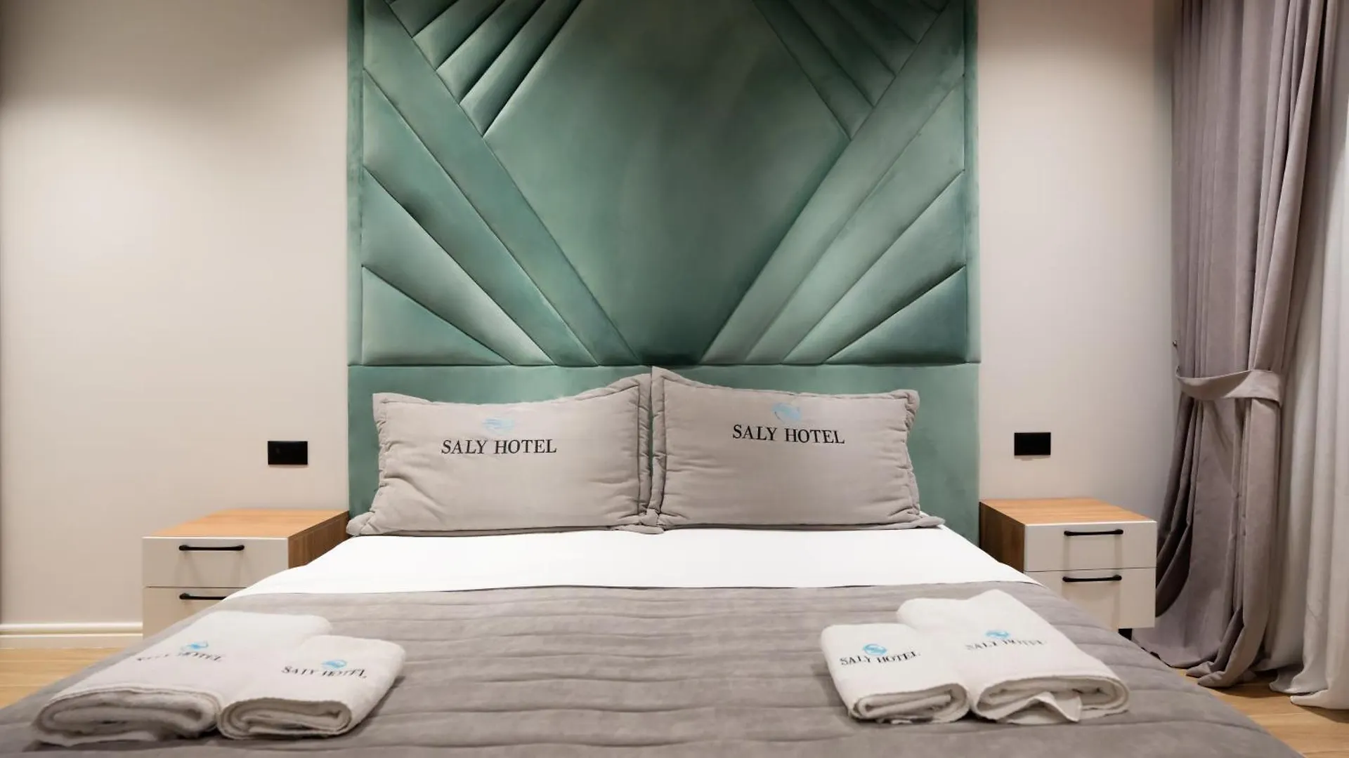 Hotel Saly Durres