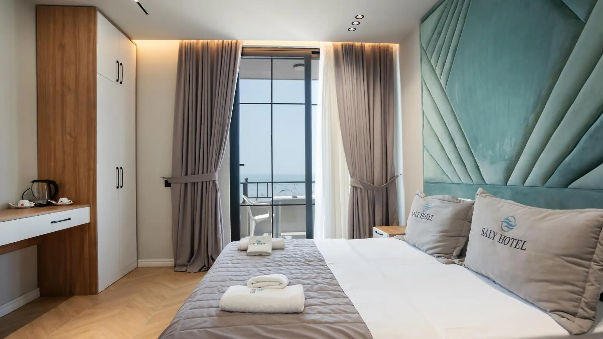 Hotel Saly Durres