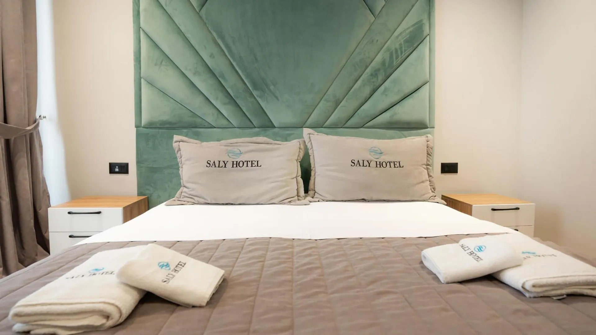 Hotel Saly Durres