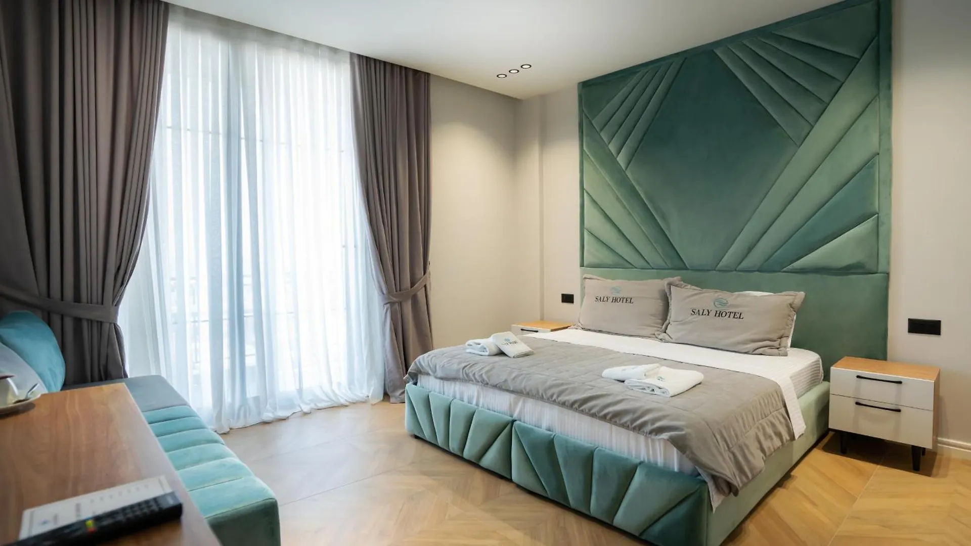 Hotel Saly Durres