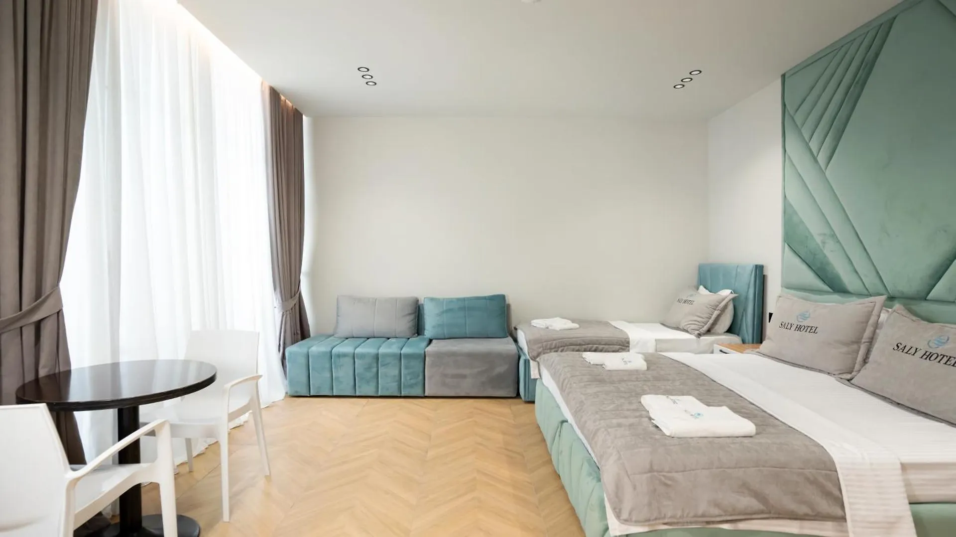 Hotel Saly Durres