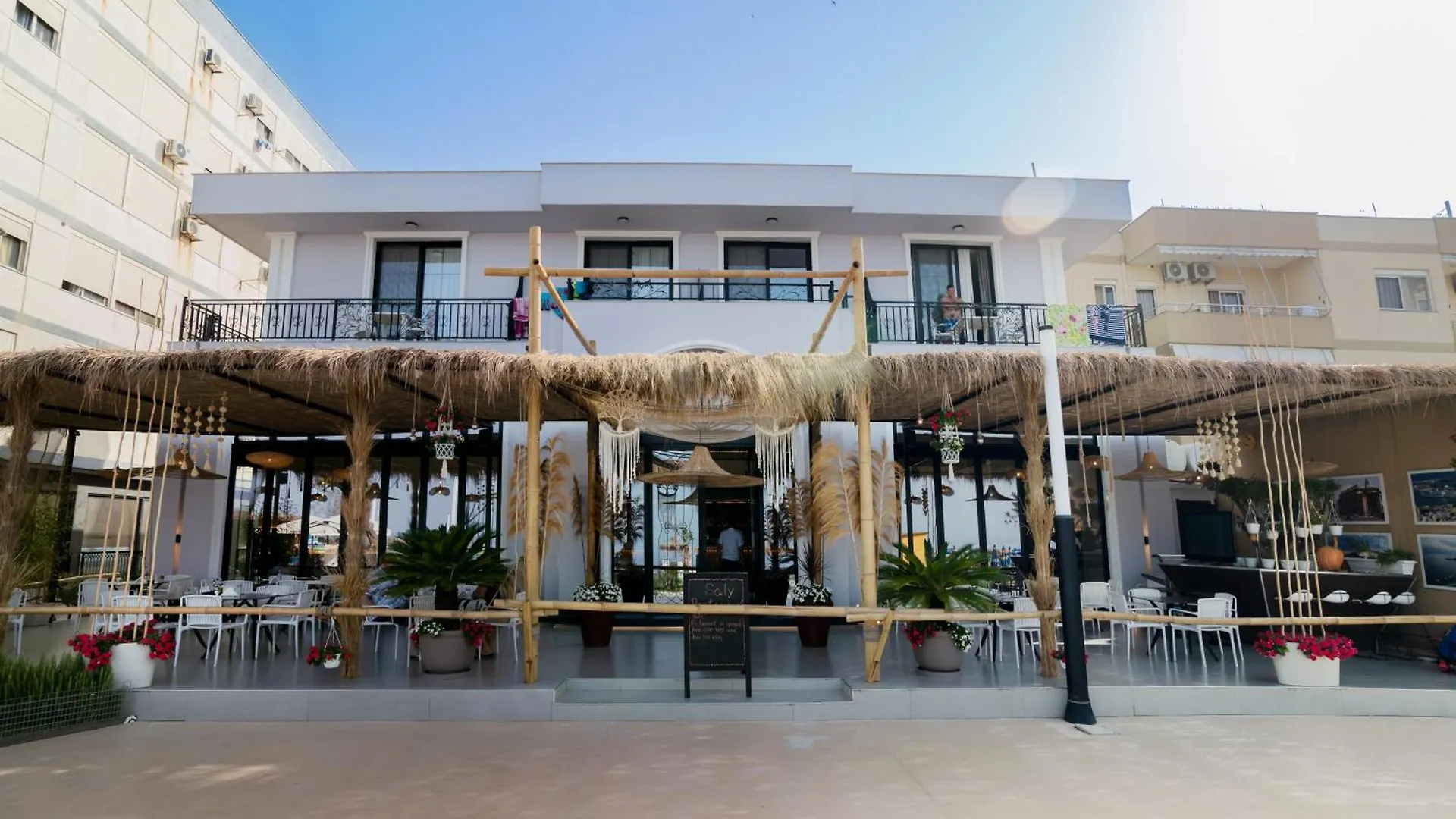 Hotel Saly Durres 0*,