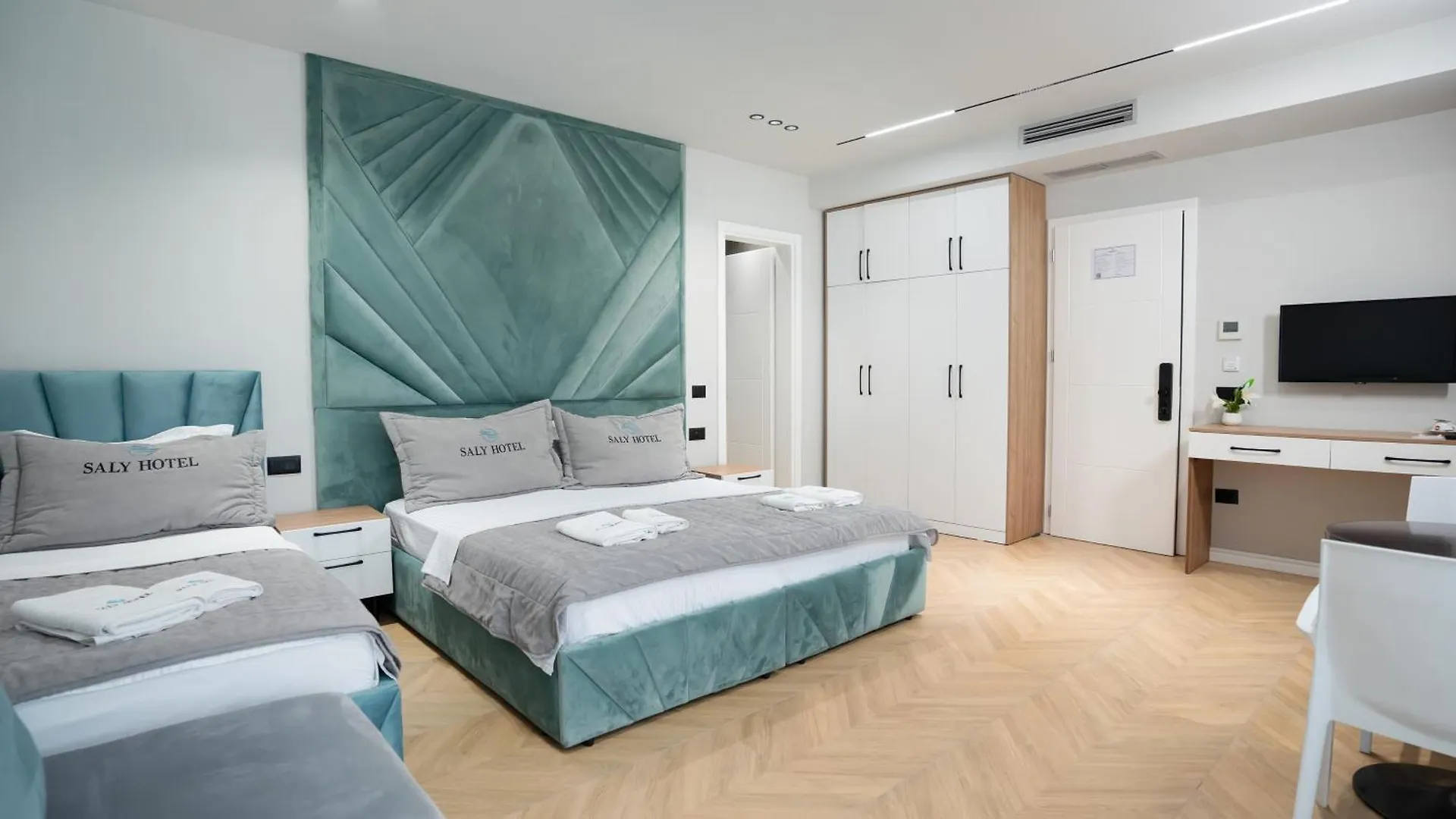 Hotel Saly Durres